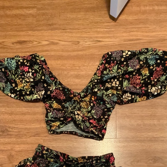 Cropped Farm Rio - Picture 4 of 5